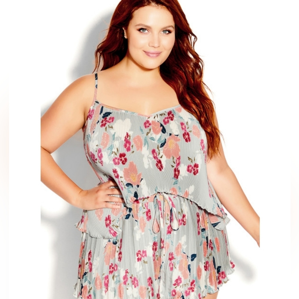 Nwot City Chic size large‎ 20 accordion top